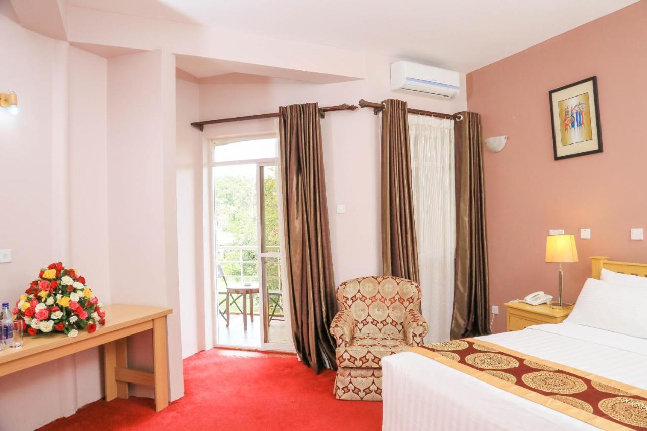 Hotel 7 Seasons Entebbe Exterior photo